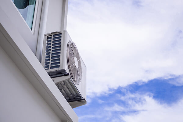 Split system and ducted Air Con Unit